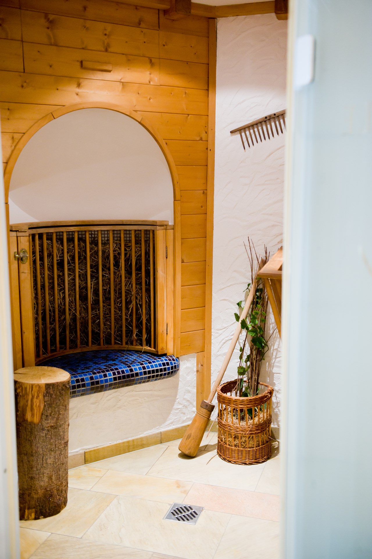 Hotel Romantischer Winkel - RoLigio® & Wellness Resort Saunen und Bäder im Detail Heustüble