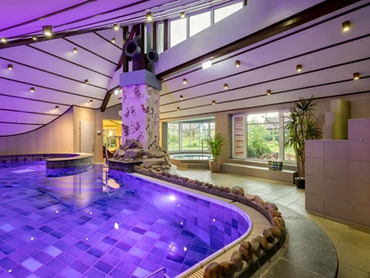 Wellnessurlaub - Bettgrößen: Twin Bett - Badelandschaft - Köhlers Forsthaus Wellness und Genusshotel