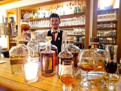 Wellnessurlaub - Bettgrößen: Twin Bett - Bar - Köhlers Forsthaus Wellness und Genusshotel