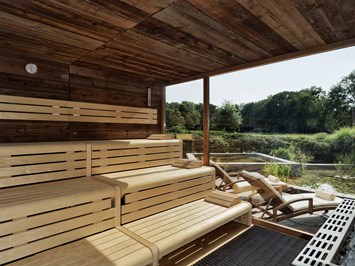 Romantik Hotel Jagdhaus Eiden Saunen und Bäder im Detail Mühlrad-Aufguss-Sauna