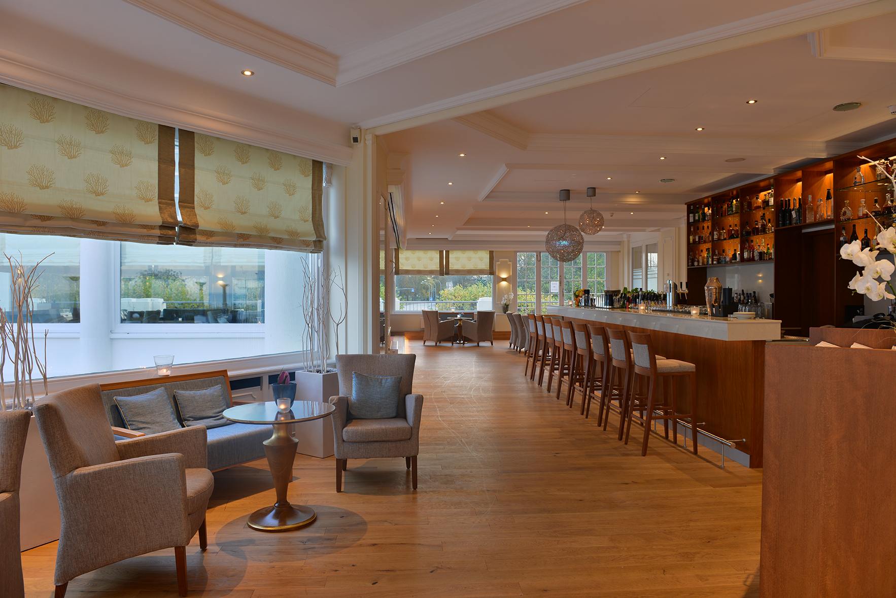 Wellnesshotel: Seven C's Bar - ATLANTIC Grand Hotel Travemünde