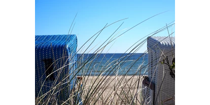 Wellnessurlaub - Schleswig - Strandkörbe direkt an der weiten Ostseeküste - Ostseehotel Midgard in Damp
