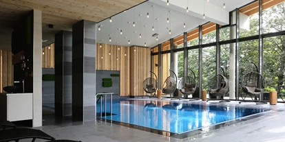 Wellnessurlaub - Finnische Sauna - Fladungen - Salzwasserpool mit Gegenstromanlage - Konsum Berghotel Oberhof