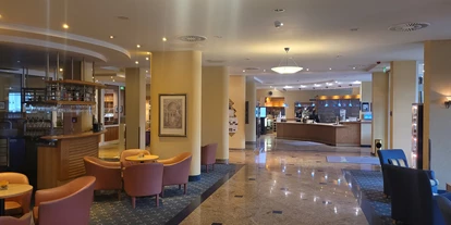 Wellnessurlaub - Pools: Innenpool - Thüringen - Lobby - H+ Hotel & SPA Friedrichroda