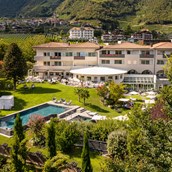 Wellnessurlaub: Hotelansicht - Wellnesshotel Südtirol - FAYN garden retreat hotel