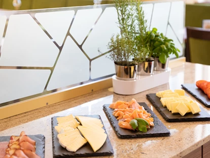 Wellnessurlaub - Forchtenberg - Frühstücksbuffet - Schloss Döttingen