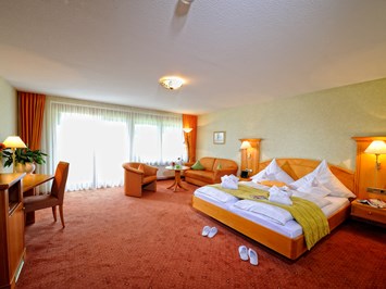 Landhotel Talblick **** Zimmerkategorien Landhaus-Doppel- und Mehrbettzimmer 