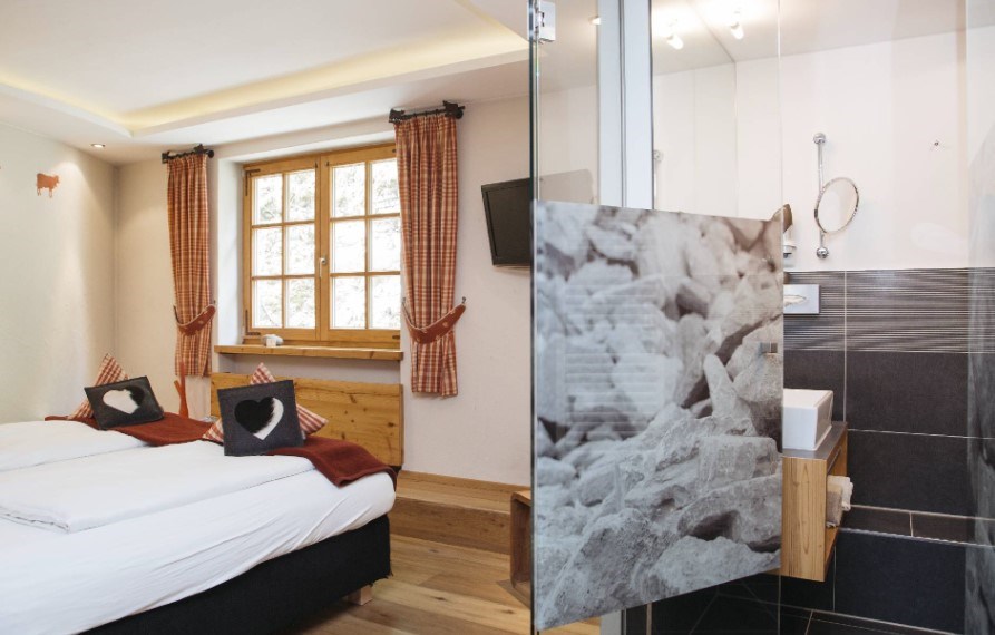 Berghotel Schlossanger Alp Zimmerkategorien Vorderes Felsenzimmer