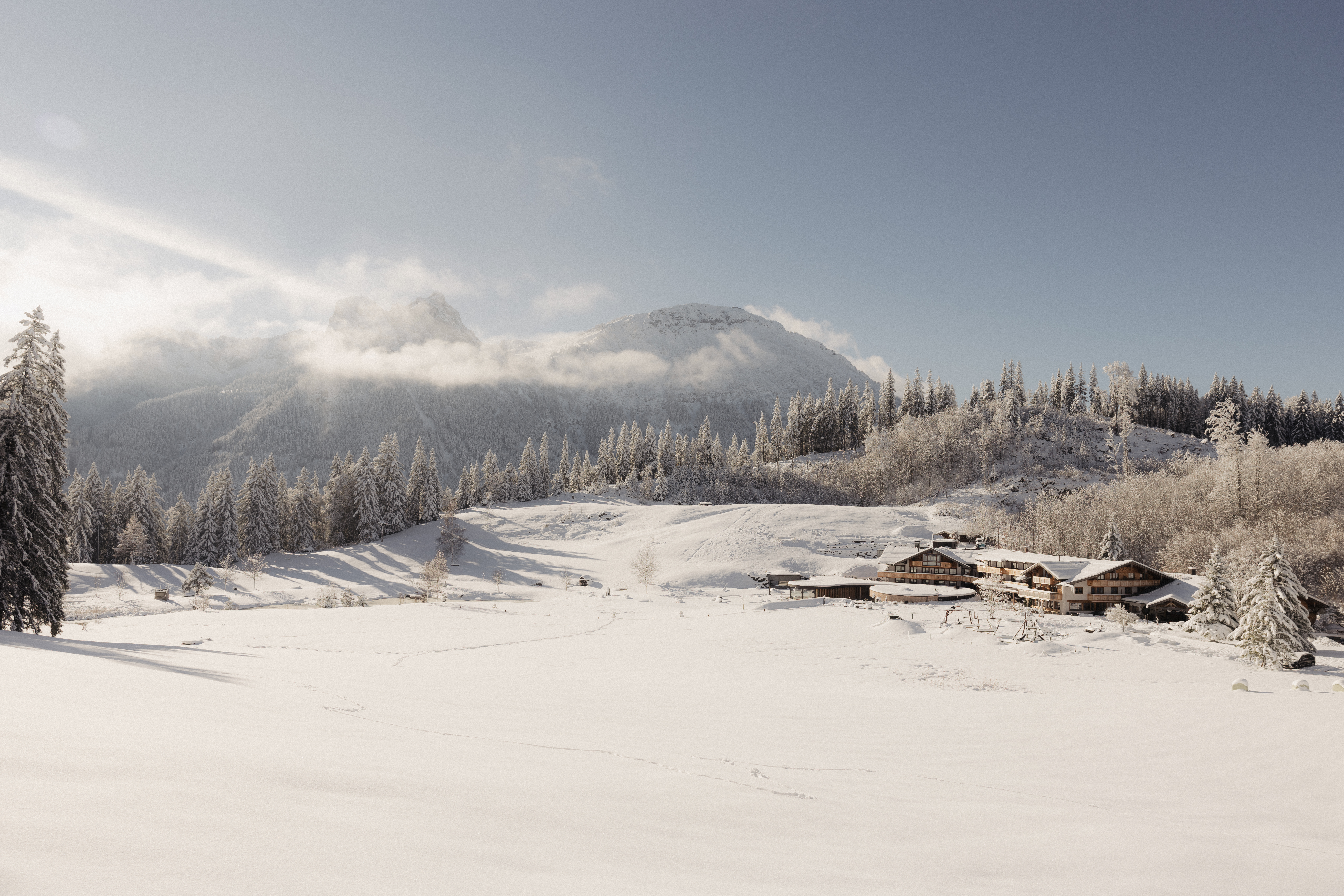 Wellnesshotel: Außenansicht Winter - Schlossanger Alp - Hotel | Umgebung