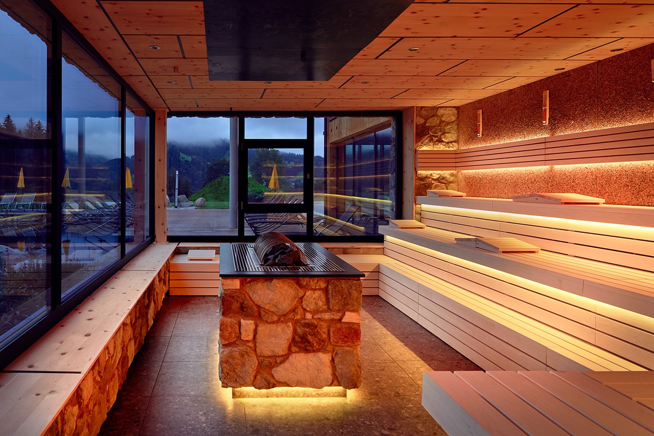 Gut Sonnberghof Naturhotel Saunen und Bäder im Detail Seesauna 