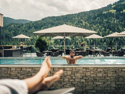 Wellnessurlaub - Fontanella - Infinitypool mit herrlichem Blick - Torghele's Wald & Fluh