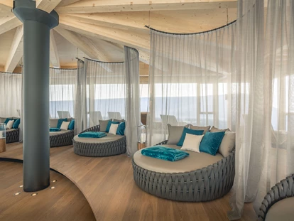 Wellnessurlaub - Fontanella - Panoramaruheraum - Torghele's Wald & Fluh
