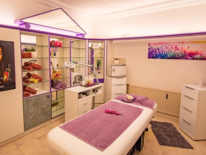 Wellnessurlaub - Verpflegung: Vollpension - Steinenbronn - Anwendungsraum Wellness  - Vital- und Wellnesshotel Albblick