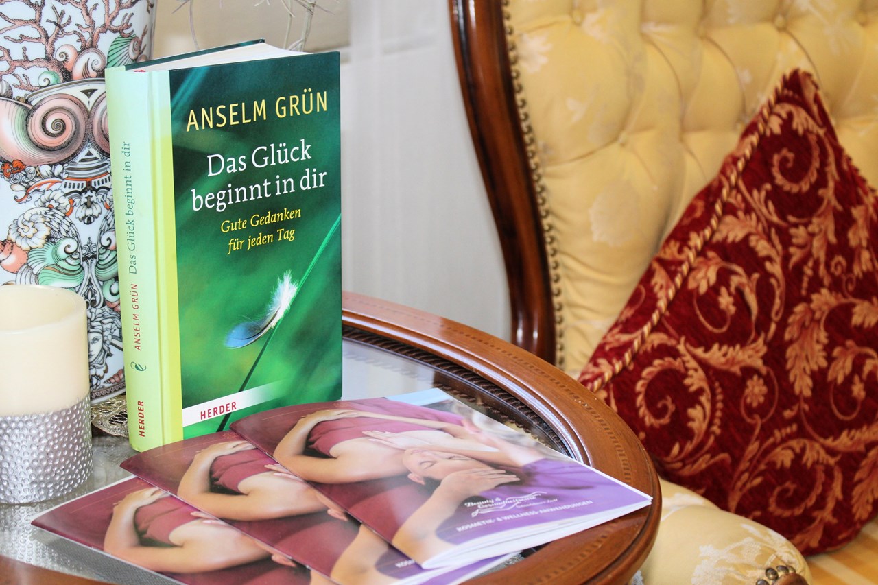 Hotel & Residence Hochriegel Massagen im Detail Hormonharmonie