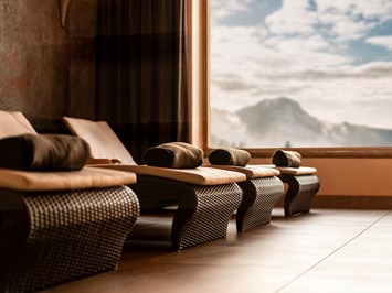 Panoramahotel Oberjoch Saunen und Bäder im Detail Ruheraum