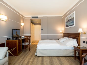 Boffenigo Panorama & Experience Hotel Zimmerkategorien JUNIOR SUITE MIT SEEBLICK