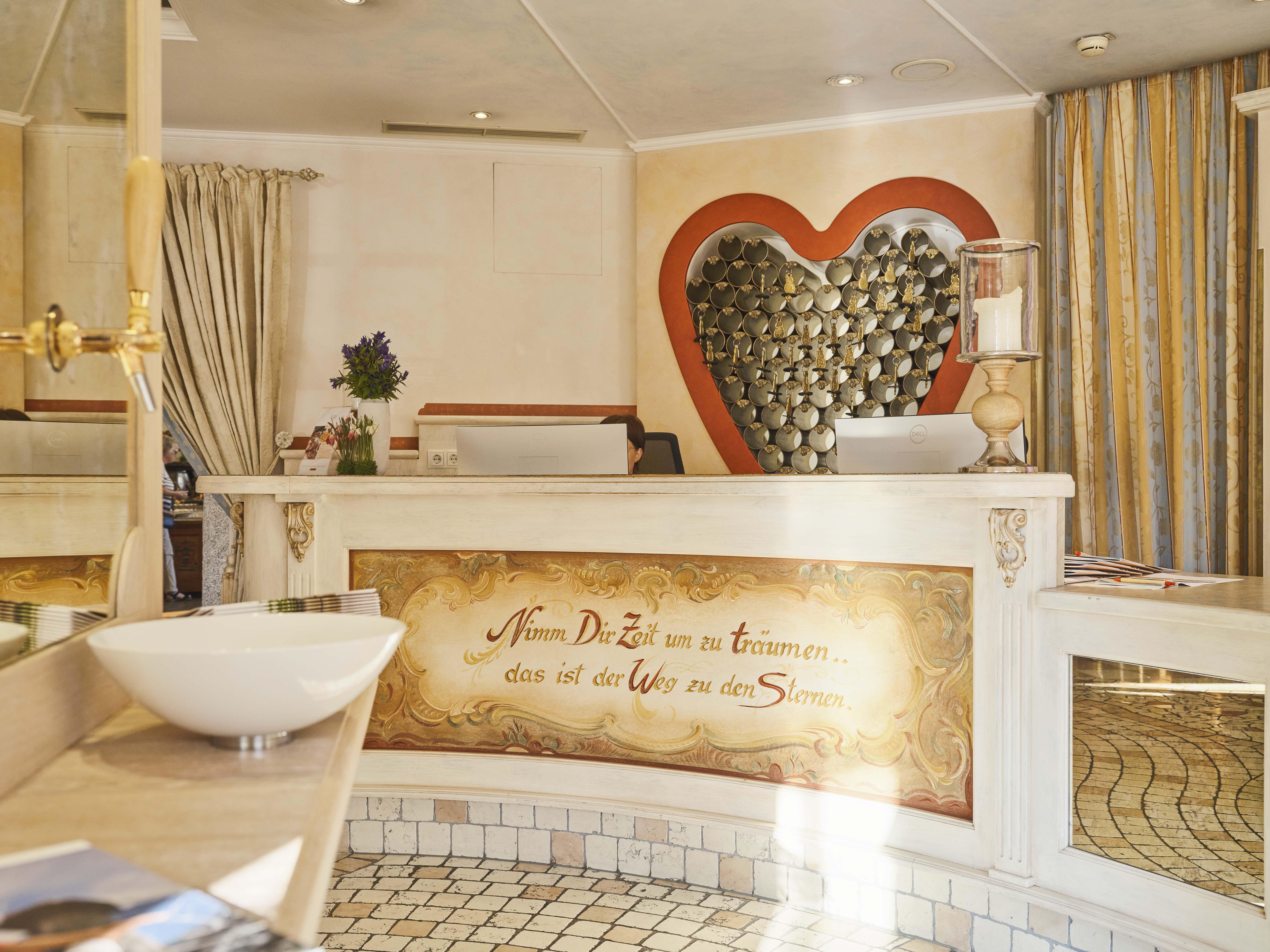 Wellnesshotel: Rezeption - Genuss und Vitalhotel Moisl