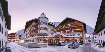 Wellnessurlaub - Klassifizierung: 4 Sterne S - Ampass - Außenansicht - Alpin Resort Stubaier Hof****s