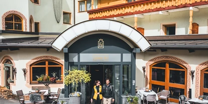 Wellnessurlaub - Klassifizierung: 4 Sterne S - Ampass - Eingang
 - Alpin Resort Stubaier Hof****s