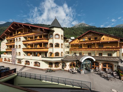 Wellnessurlaub - Rücken-Nacken-Massage - Tirol - Alpin Resort Stubaier Hof****s