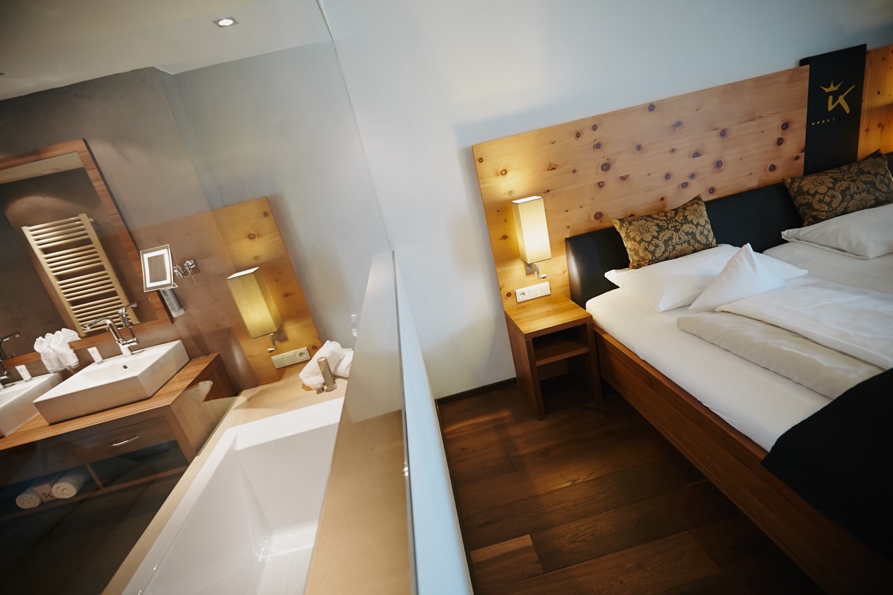 DAS KRONTHALER****S  Zimmerkategorien Suite XL