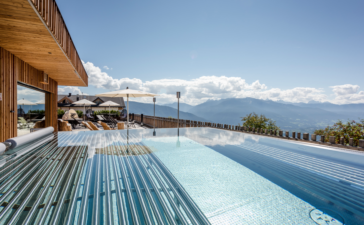 Tratterhof Mountain Sky® Hotel Saunen und Bäder im Detail Whirlpool