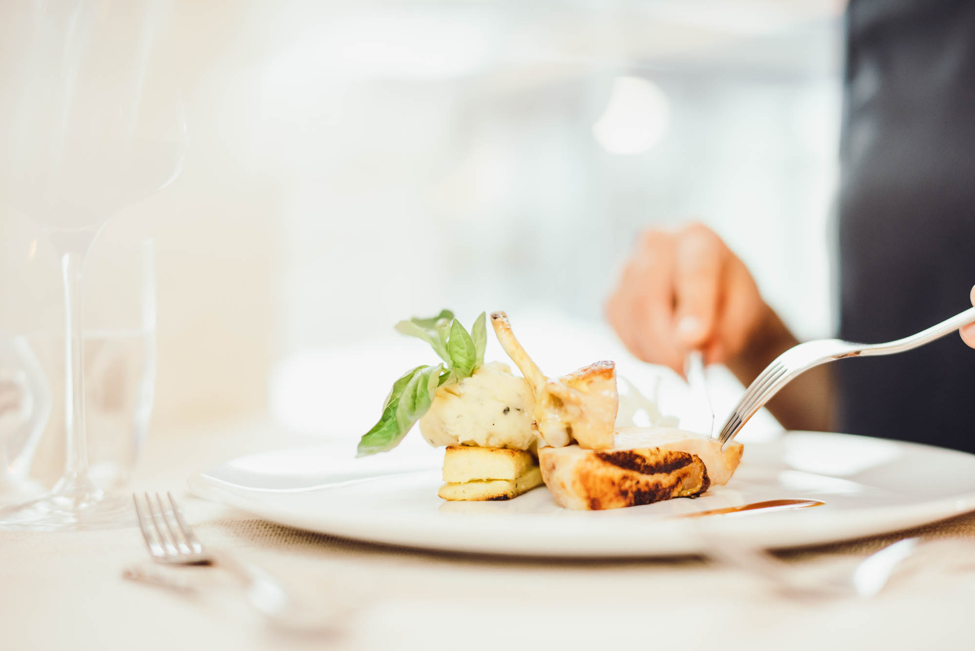 Wellnessurlaub - Terenten - 6 Gang Abendmenü mit vegetarischer Alternative - Aufpreis für veganer - Activehotel Bergkönig