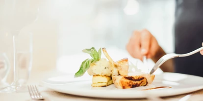 Wellnessurlaub - Dorf Tirol - 6 Gang Abendmenü mit vegetarischer Alternative - Aufpreis für veganer - Activehotel Bergkönig