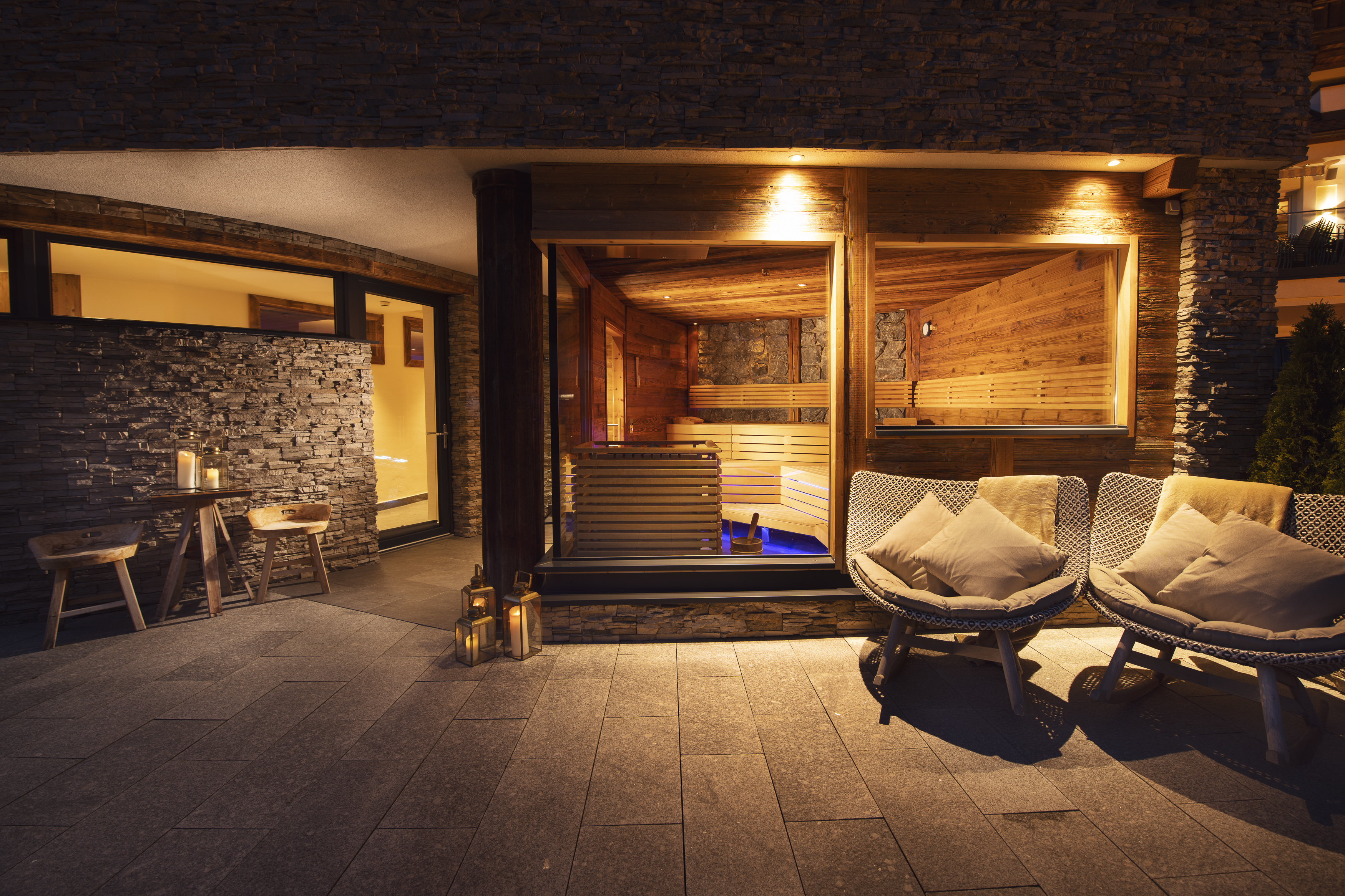 Wellnesshotel: Outdoor Saunabereich - Activehotel Bergkönig