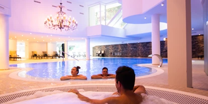 Wellnessurlaub - Babysitterservice - Grand Spa mit Whirlpool - Walliserhof Grand-Hotel & Spa
