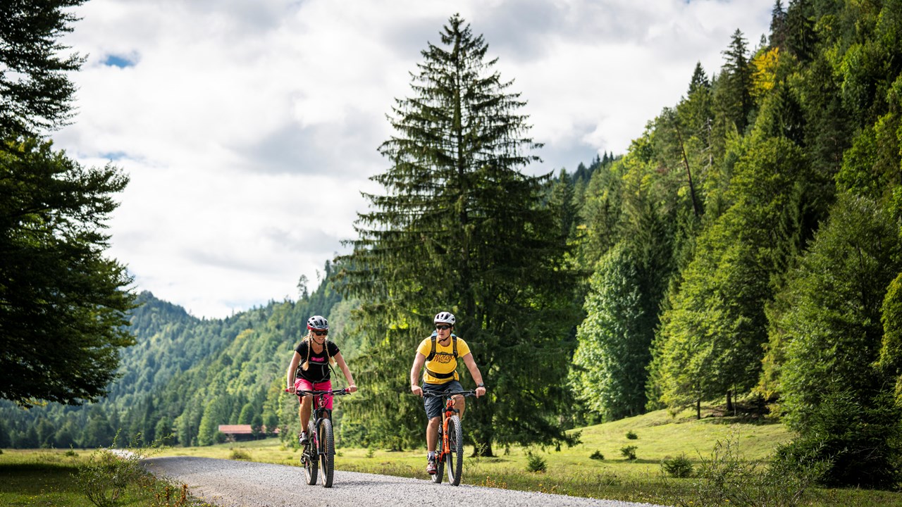Das Bayrischzell Familotel Oberbayern Fitnessangebote im Detail Bike- und Wandertour (2h)