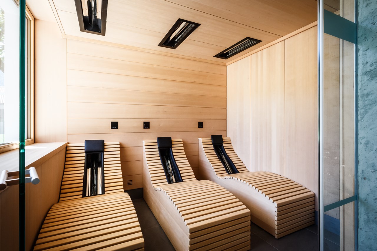 Das Bayrischzell Familotel Oberbayern Saunen und Bäder im Detail Infrarotkabine