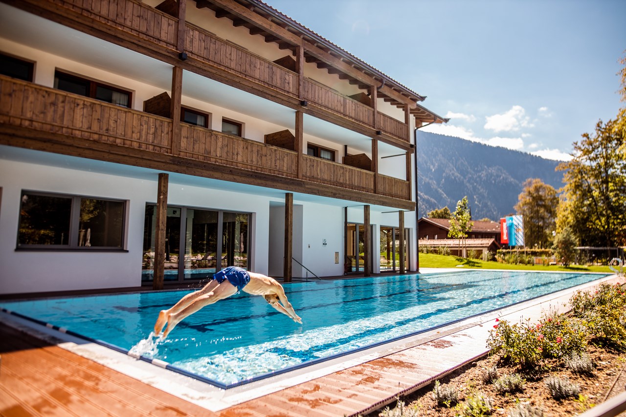 Das Bayrischzell Familotel Oberbayern Saunen und Bäder im Detail 25 m Sportbecken