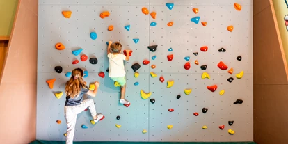 Wellnessurlaub - Babysitterservice - Das Bayrischzell Familotel Oberbayern