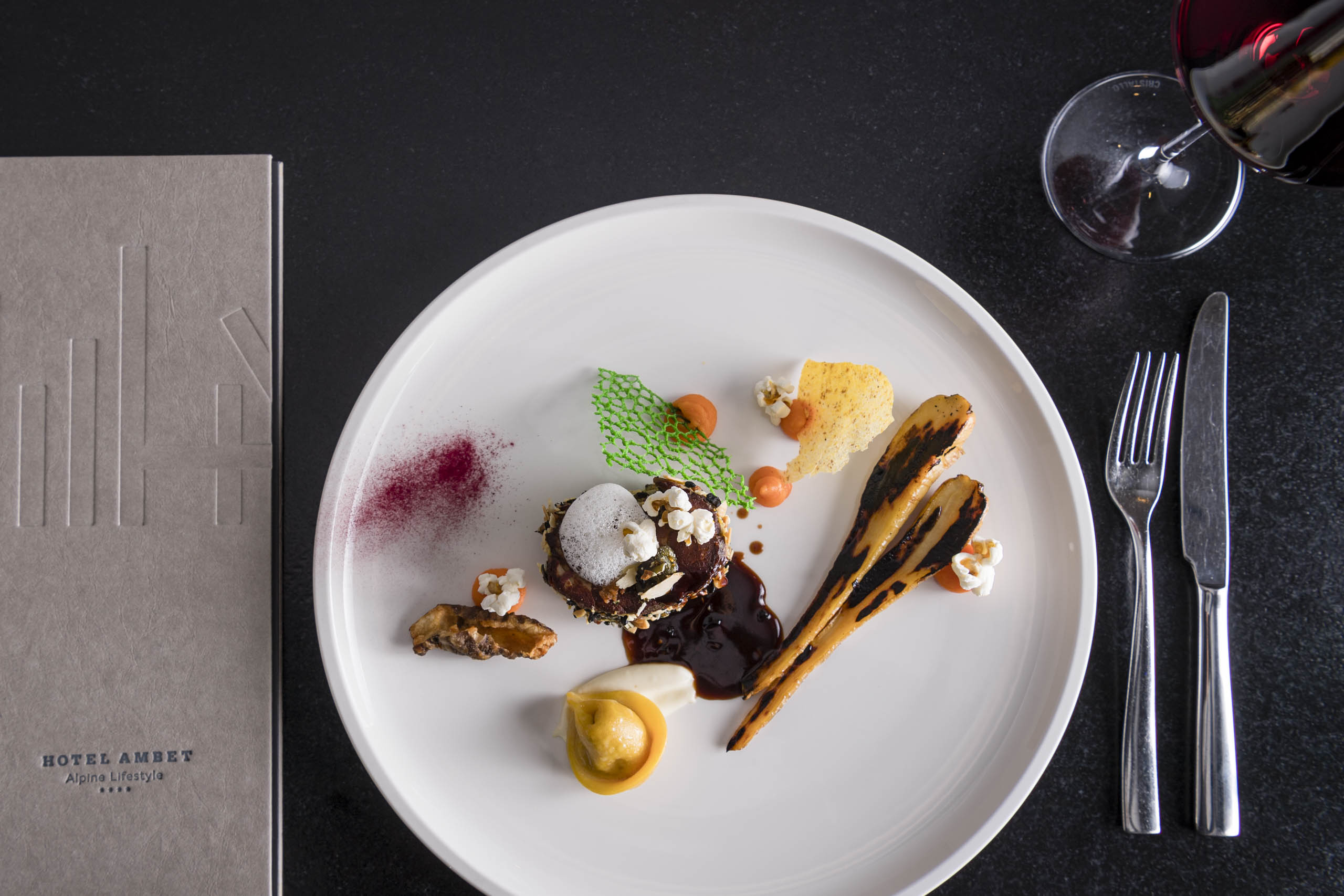 Wellnesshotel: Dinner - Alpine Lifestyle Hotel Ambet