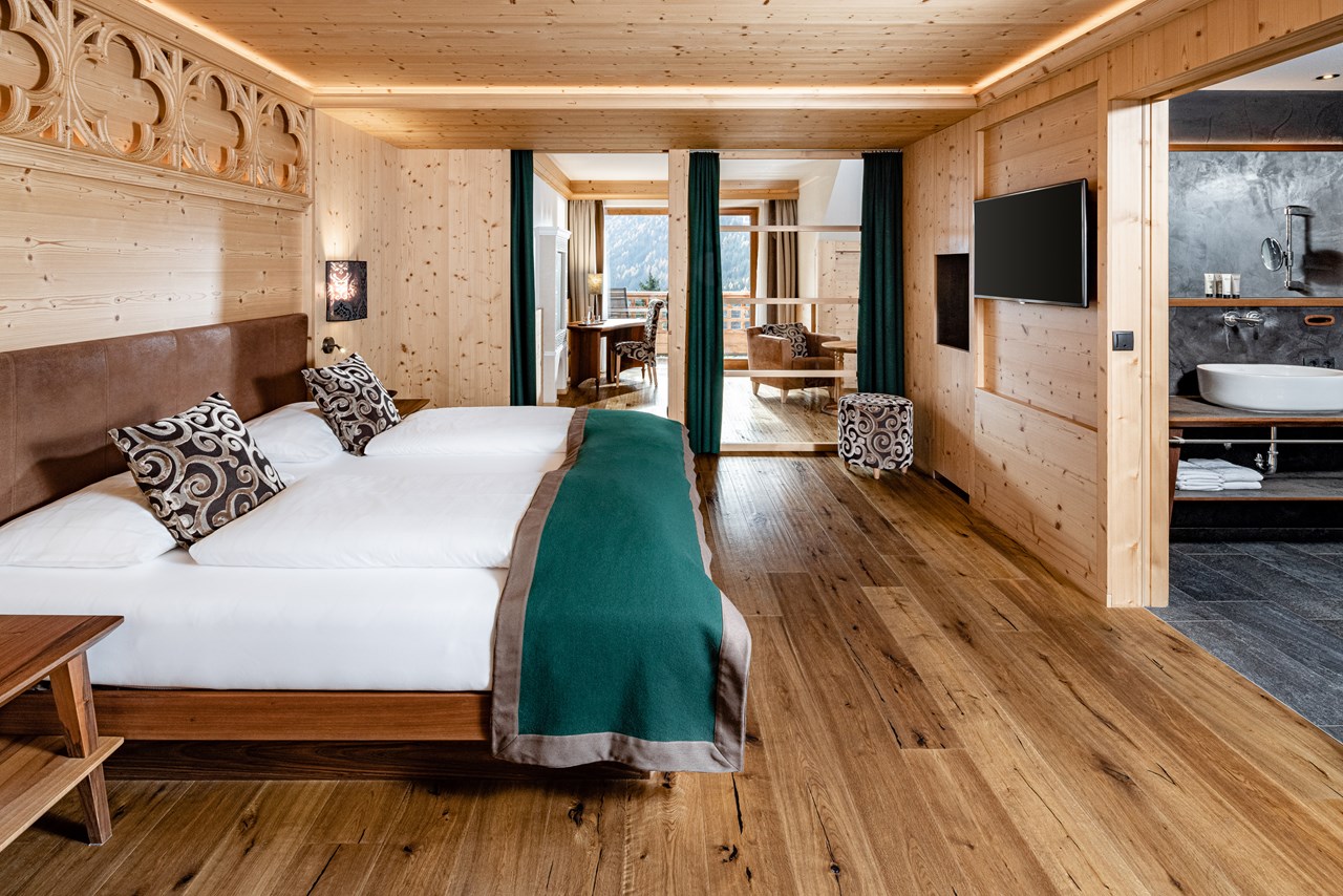 Alpin Hotel Masl Zimmerkategorien Suite Romantica Deluxe ca. 45m²- für 2 - 4 Personen