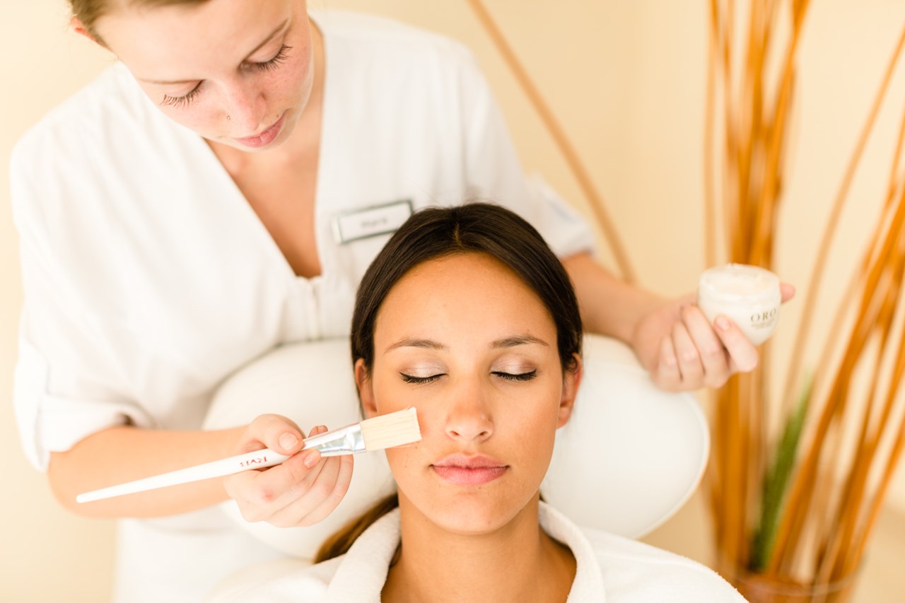 Hotel Masl Behandlungen im Detail Phyto Art - Face care