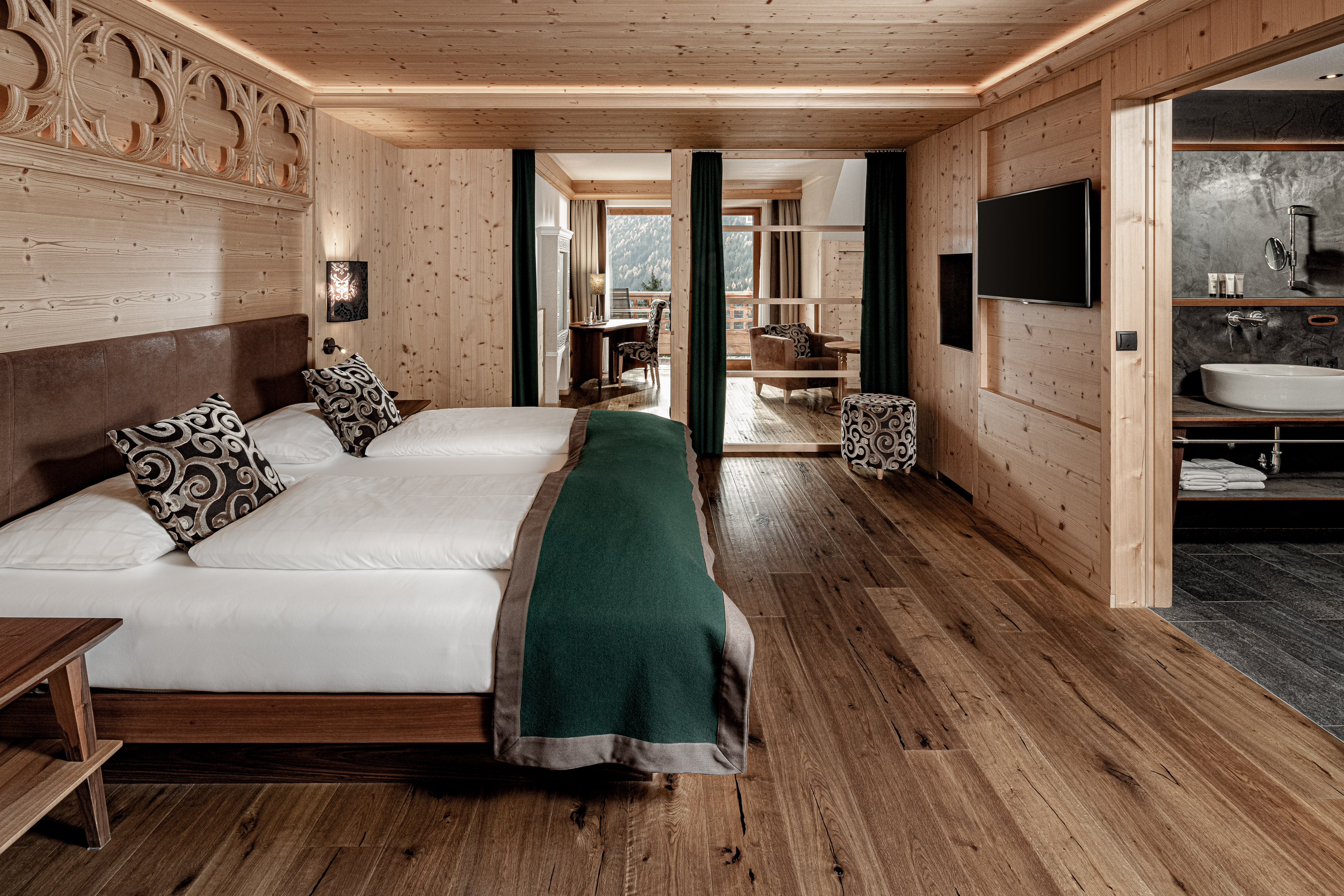 Hotel Masl Zimmerkategorien Suite Romantica Deluxe ca. 45m²- für 2 - 4 Personen