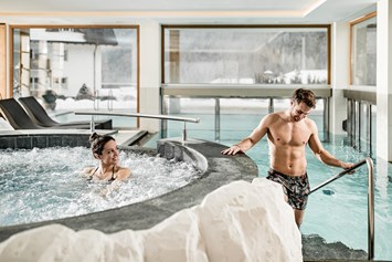 Wellnesshotel: Whirlpool - Alpin Hotel Masl