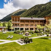 Wellnesshotel - Hotelpark - Alpin Hotel Masl