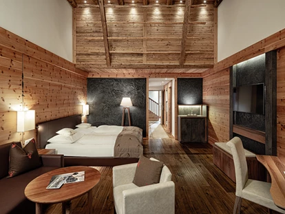 Wellnessurlaub - Finnische Sauna - Patsch - Suite Paradiso - Hotel Masl