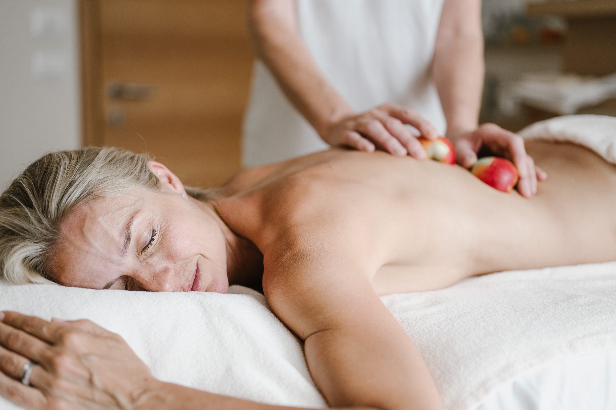 Wellnesshotel: wohltuende Behandlungen im Apfel Spa - Hotel Wiesenhof