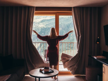 Wellnessurlaub - Fontanella - Aufwachen im Alpenstern Hotelzimmer - Alpenstern Genießerhotel