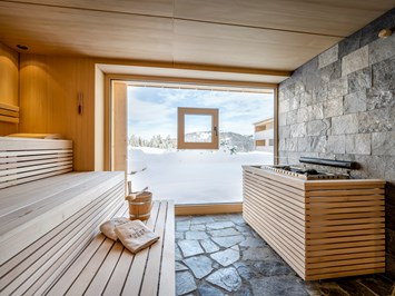 Fuchsegg Eco Lodge Saunen und Bäder im Detail Bio-Zirbensauna und finnische Sauna 