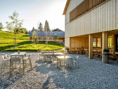 Wellnessurlaub - Fontanella - Gastgarten, Sonnenterrasse für das ganze Jahr - Fuchsegg Eco Lodge