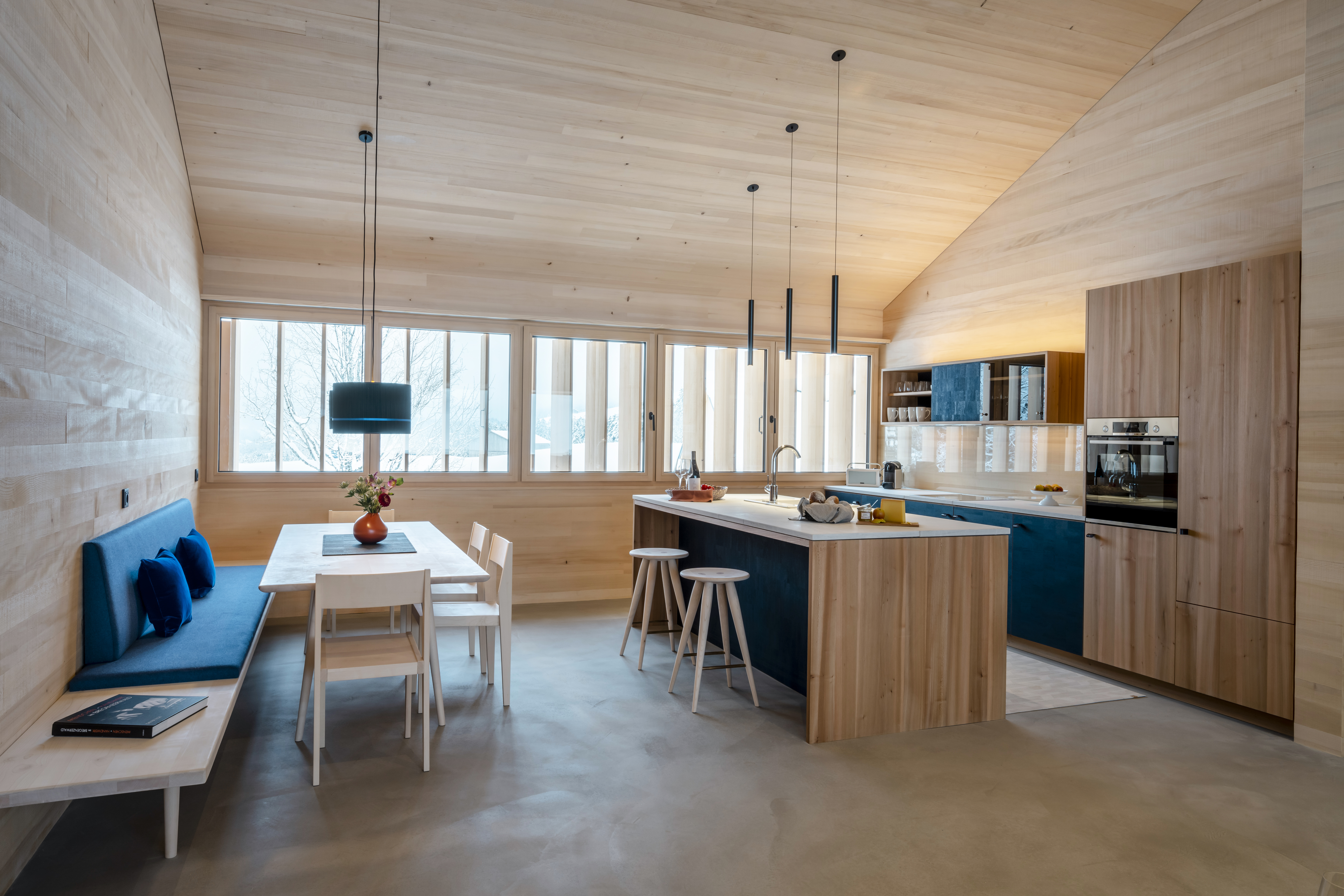 Wellnesshotel: Wohnraum der Apartments Echtzeit und Freundeskreis - Fuchsegg Eco Lodge