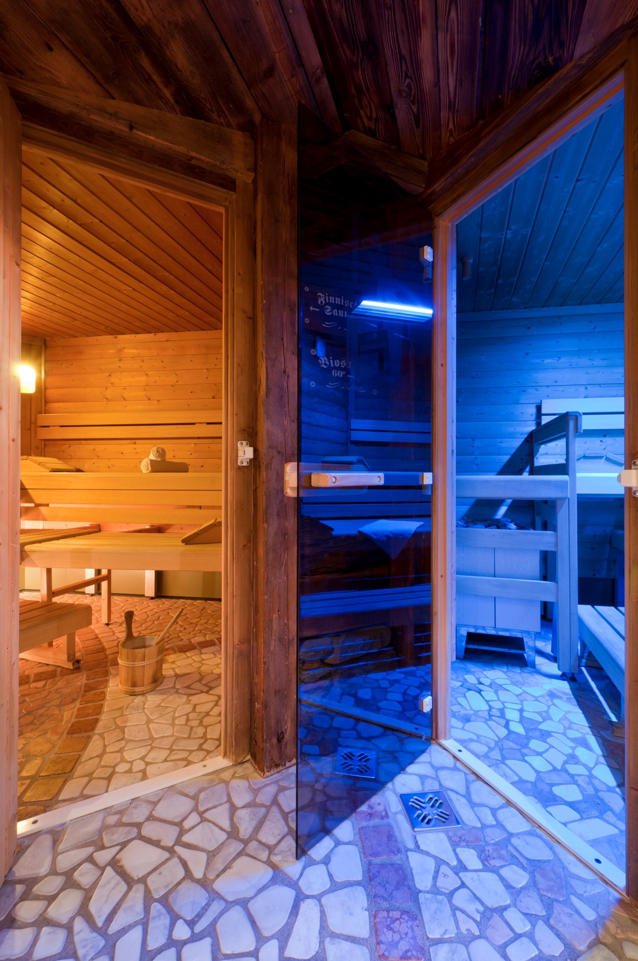 Hotel Hasenauer Saunen und Bäder im Detail Panorama Sauna
