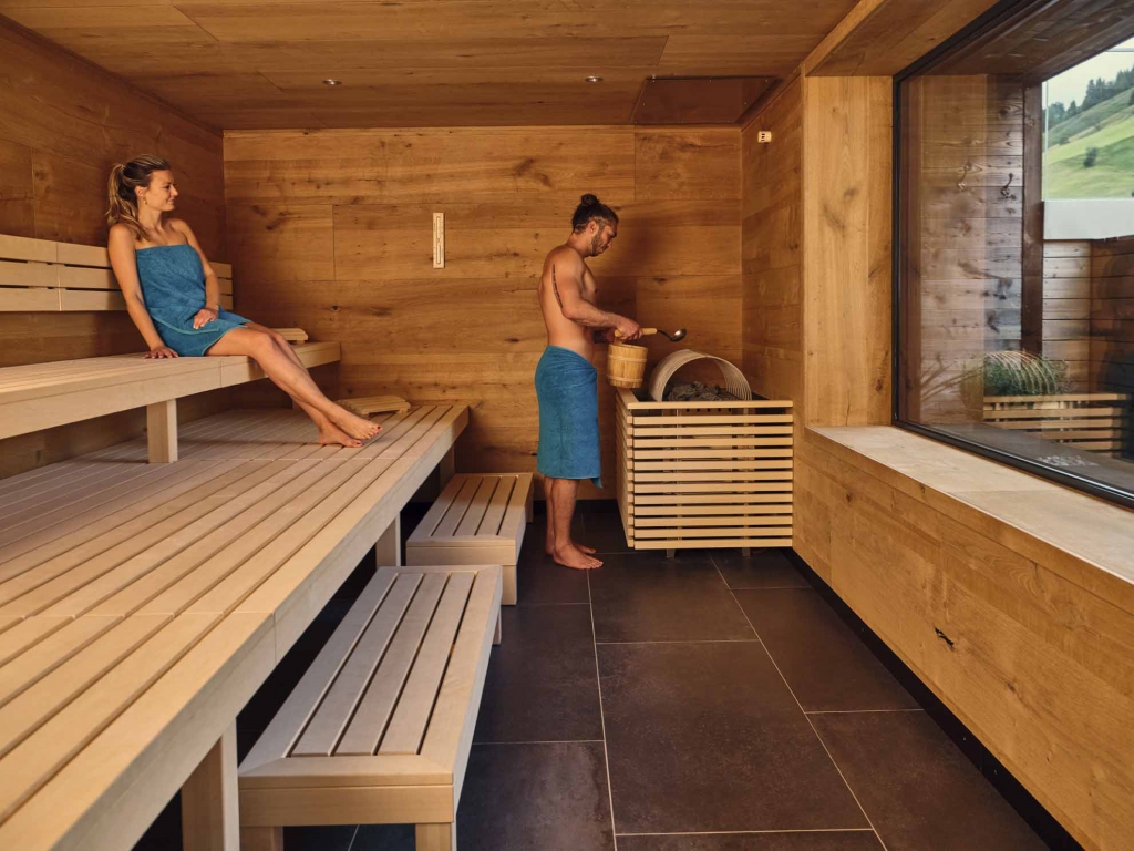 Hotel Hasenauer Saunen und Bäder im Detail Panorama Sauna