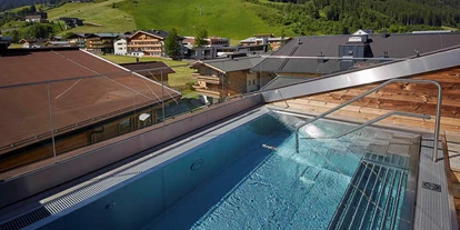 Wellnessurlaub - Pilates - Außenpool mit Bergblick - Hotel Hasenauer