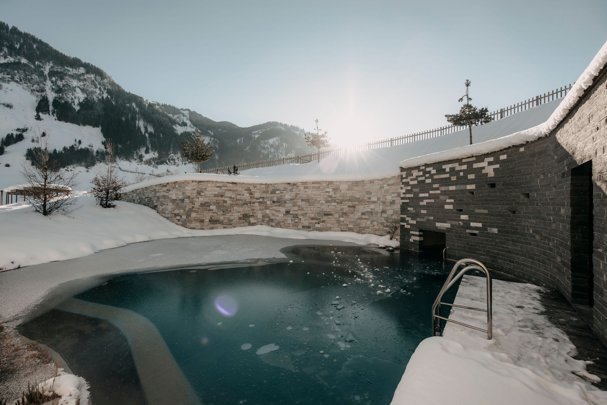 Wellnesshotel: Gebirgsee im Adults only SPA - Familien Natur Resort Moar Gut*****